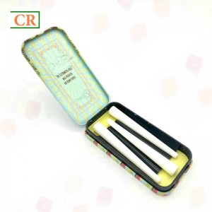 hinged tin case for three prerolls
